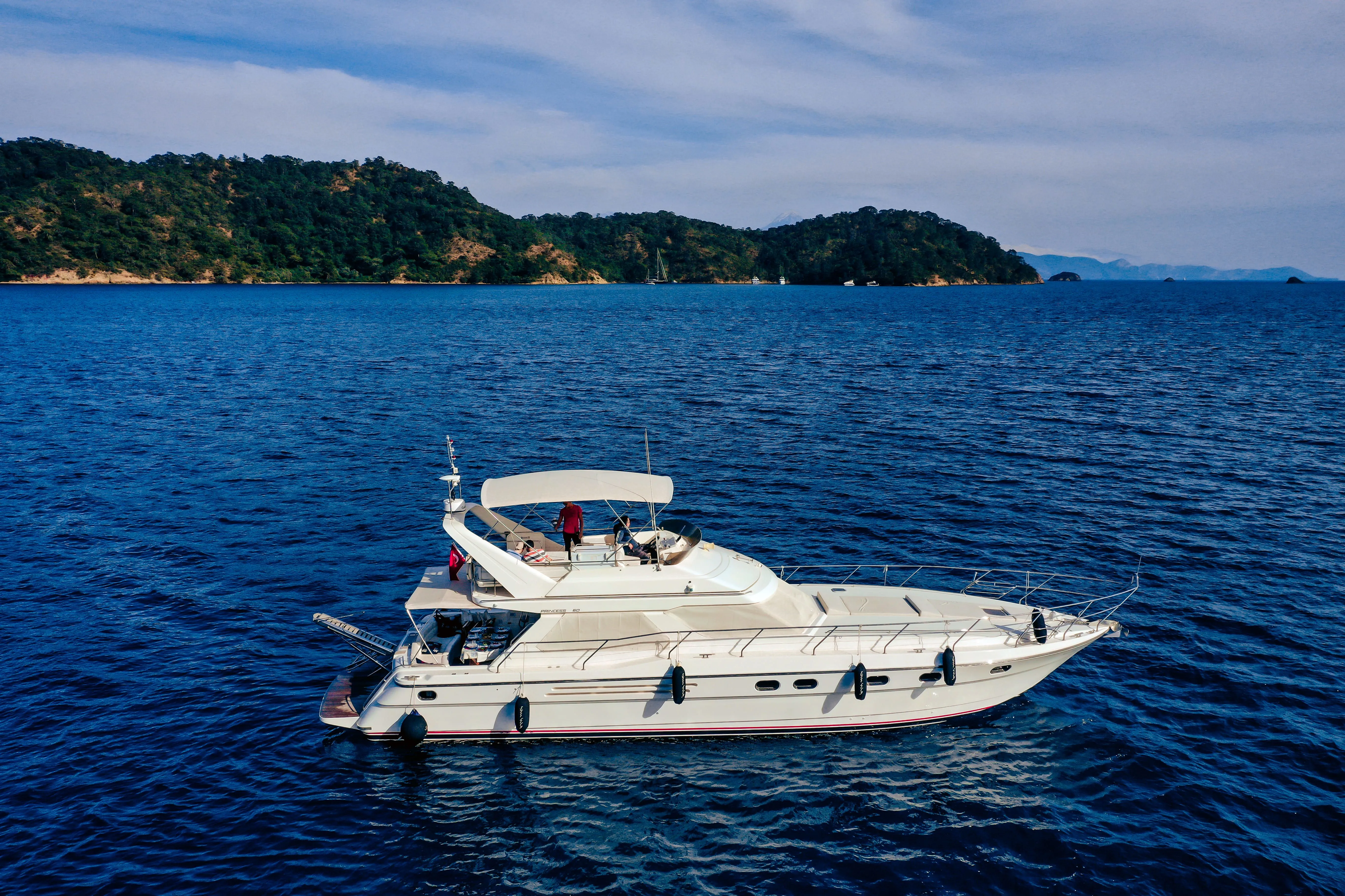 Göcek Kiralık Princess 560 19m Motoryat - Fotoğraf 1