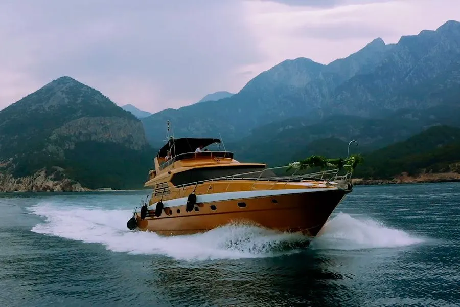 Antalya Kiralık Princess 66 23m Motoryat - Fotoğraf 3