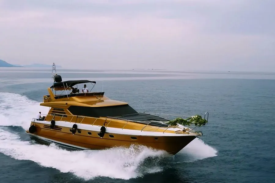 Antalya Kiralık Princess 66 23m Motoryat - Fotoğraf 1