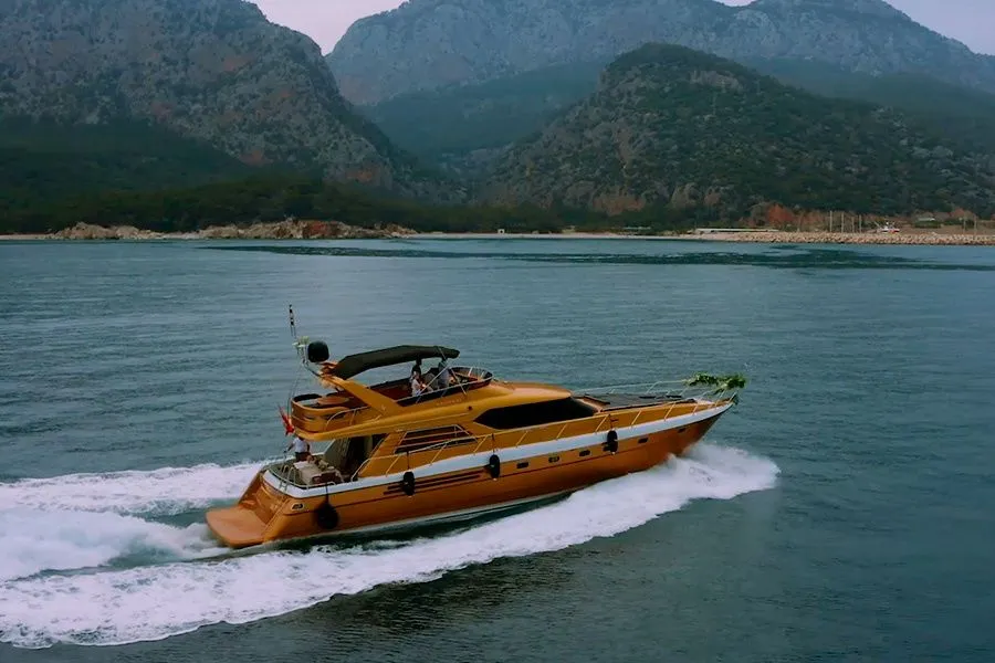 Antalya Kiralık Princess 66 23m Motoryat - Fotoğraf 5