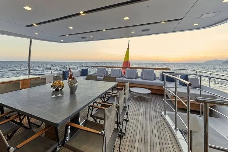 Bodrum 38.5m Kiralık Sanlorenzo 126 Motoryat - Fotoğraf 5