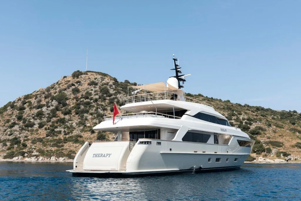 Bodrum 38m Kiralık 5 Kabinli Motoryat - Fotoğraf 4