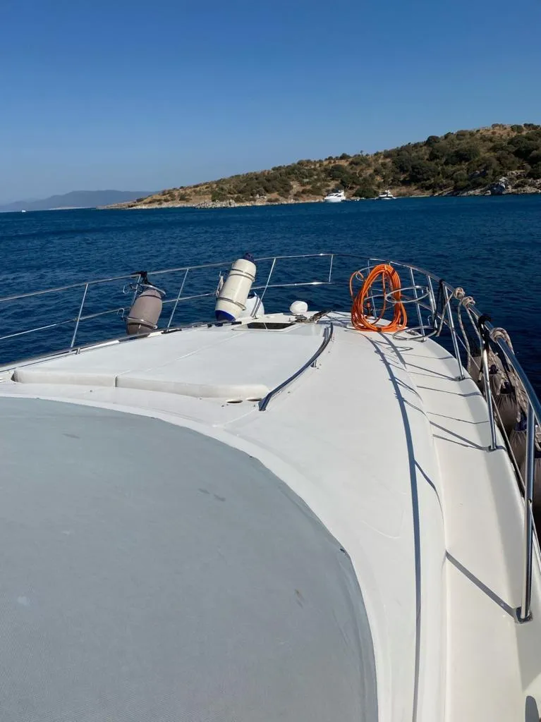Bodrum 17m Kiralık Motoryat - Fotoğraf 4