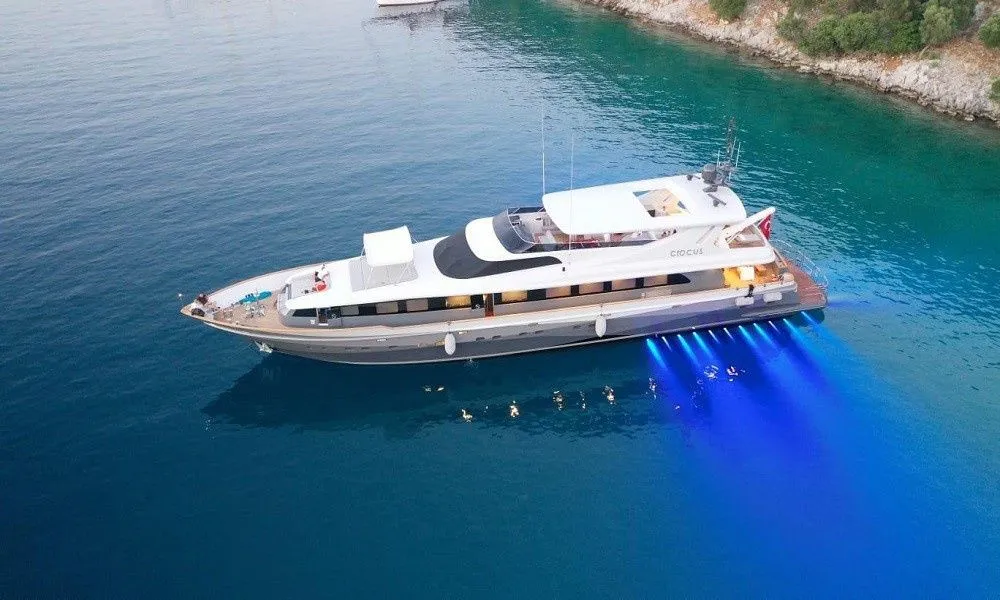 Explore Bodrum on a 42.67m Rental Ses Yachts 129 - Fotoğraf 2