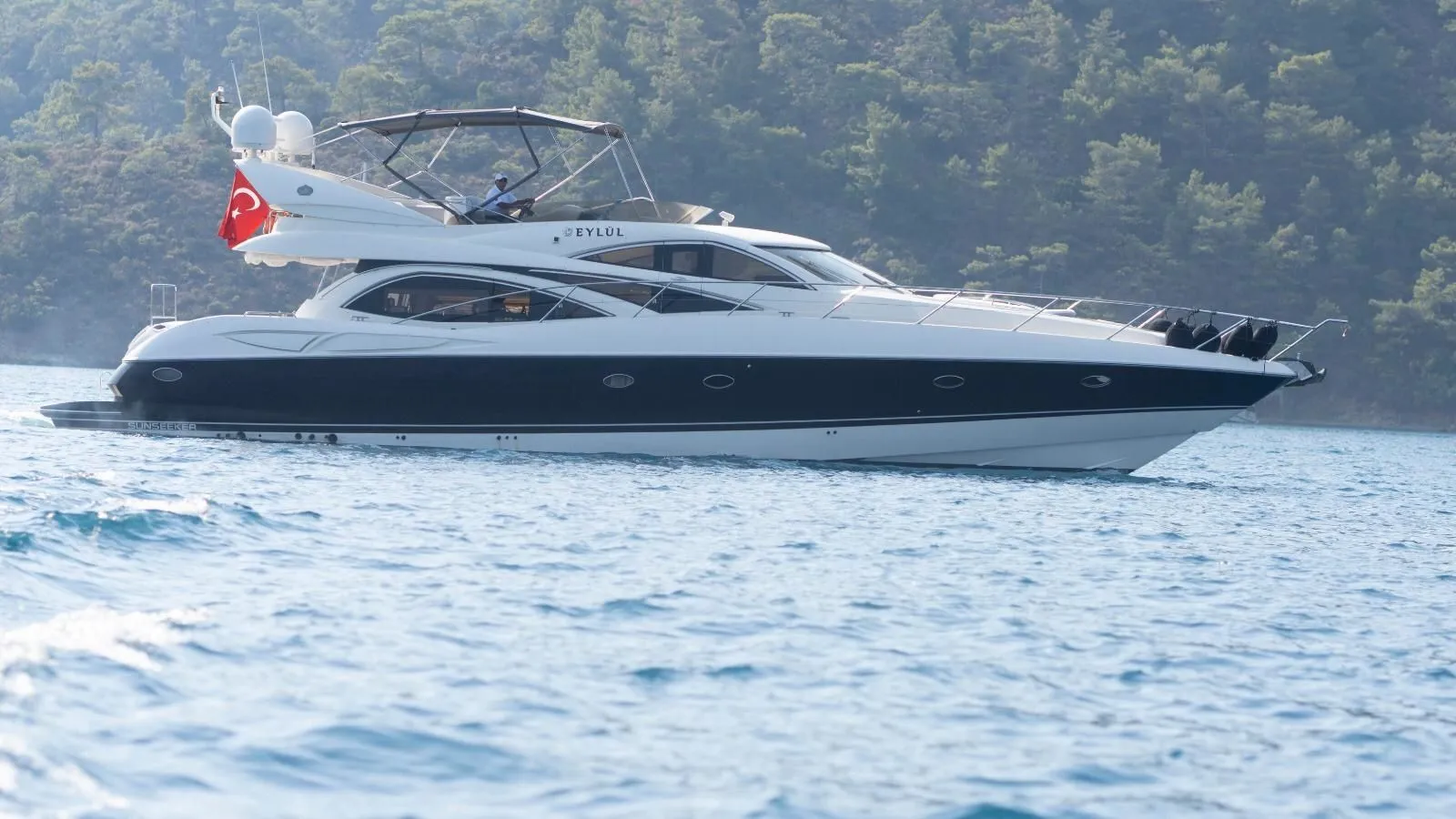 Göcek Kiralık Sunseeker Manhattan 64 21m Motoryat - Fotoğraf 3