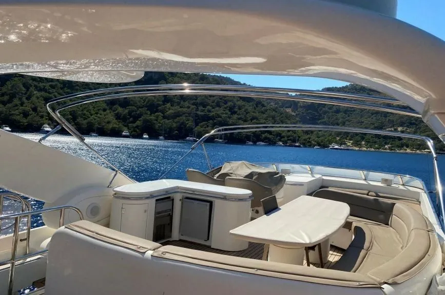 Göcek 24.5m Kiralık Motoryat - Fotoğraf 3
