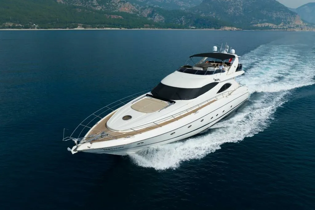 Antalya 25.5m Kiralık Motoryat Sunseeker Manhattan 80 - Fotoğraf 1