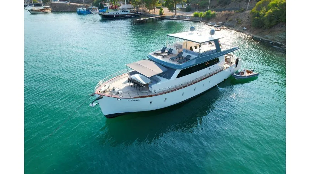 Charter a 24m Motor Yacht Trawler 24 in Göcek - Fotoğraf 4