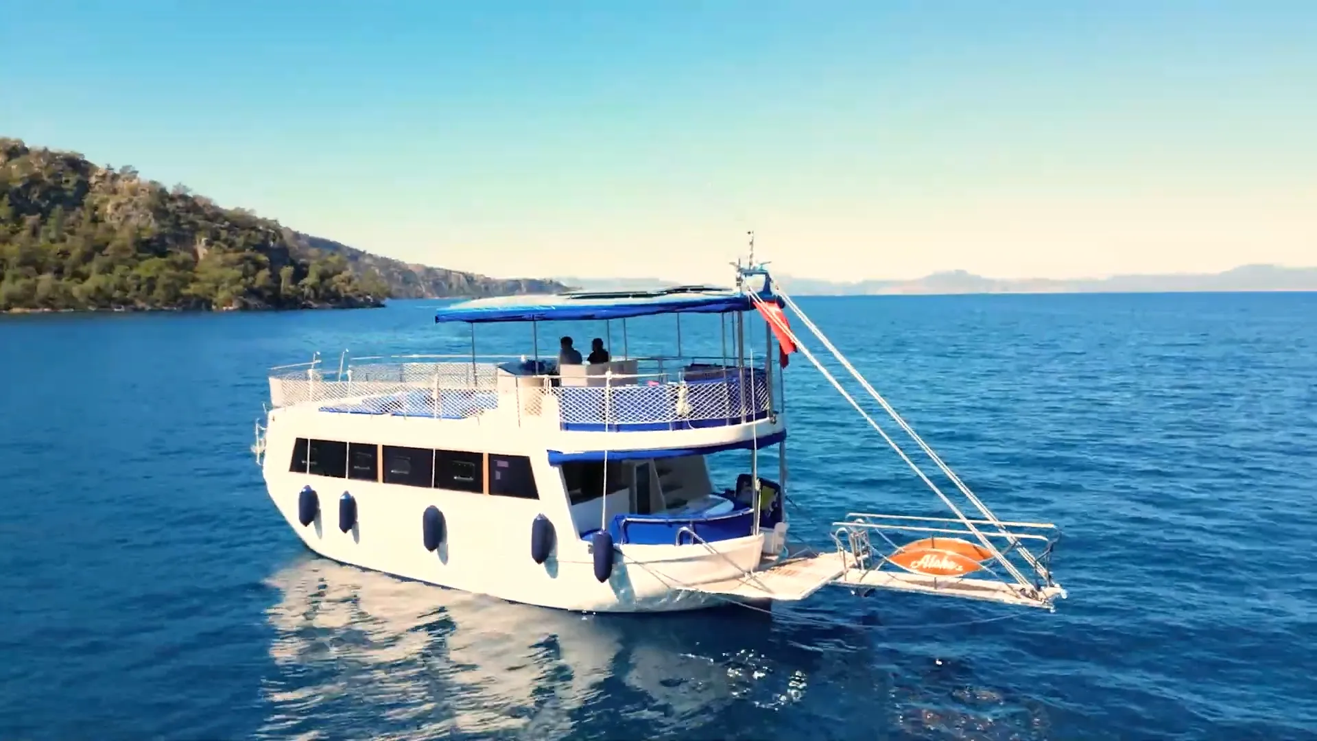 Explore Fethiye on a 13m Rental Trawler 24 - Fotoğraf 1