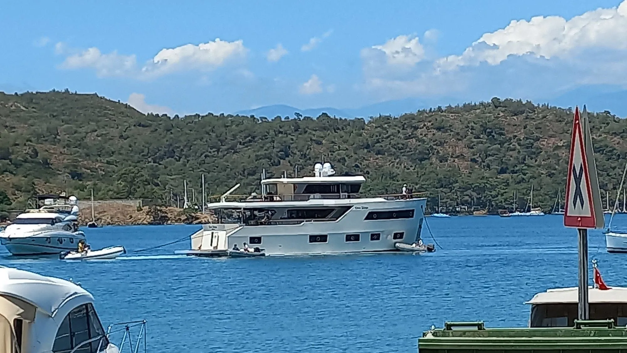 Rent a 30m Trawler 98 in Marmaris - Fotoğraf 2