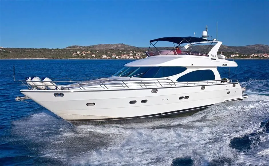 Rent a 23.1m Motor Yacht in Marmaris - Fotoğraf 1