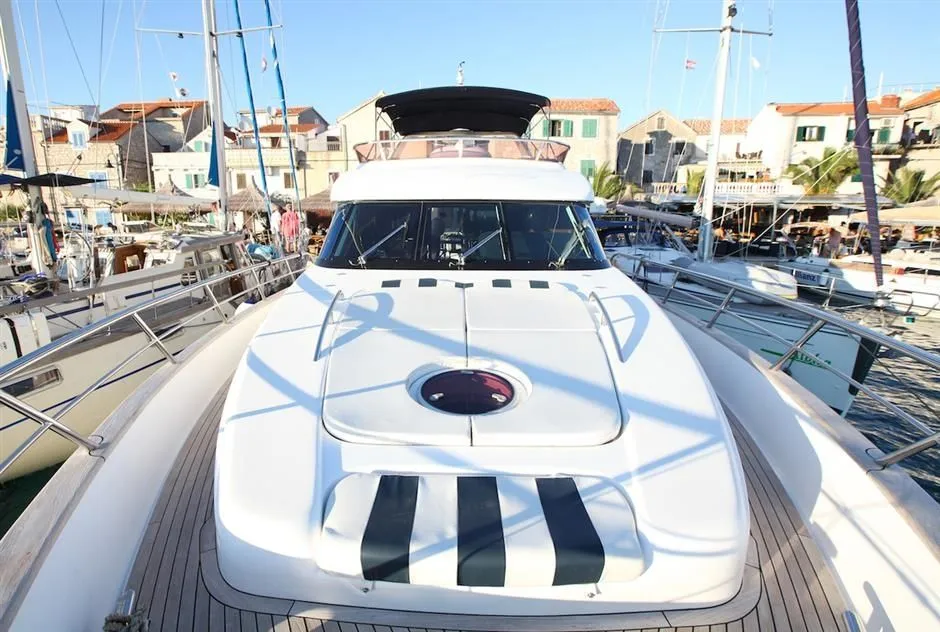 Rent a 23.1m Motor Yacht in Marmaris - Fotoğraf 5